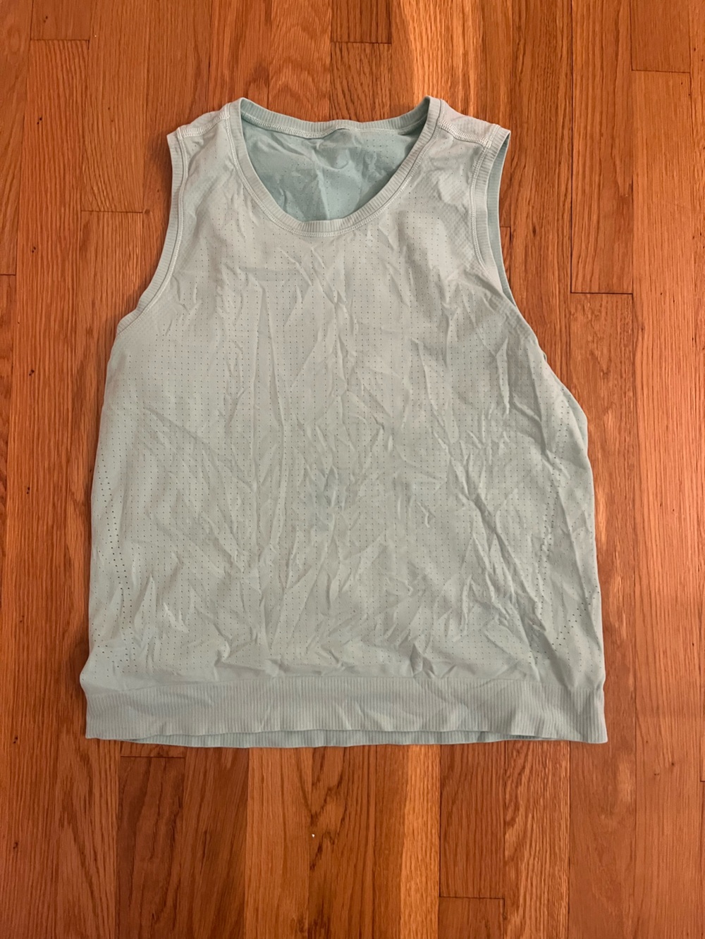 Momentum tank